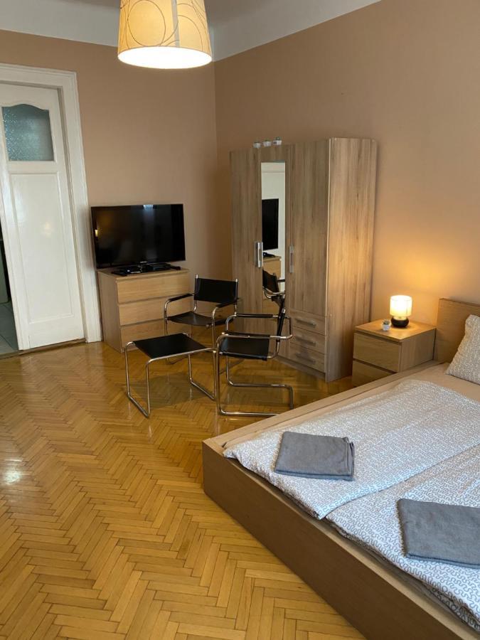 Pala Gardem Apartment Budapest Luaran gambar