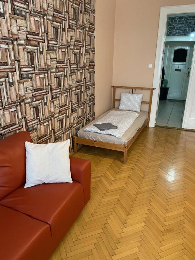 Pala Gardem Apartment Budapest Luaran gambar