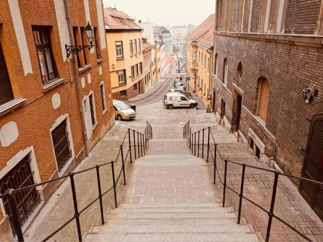 Pala Gardem Apartment Budapest Luaran gambar